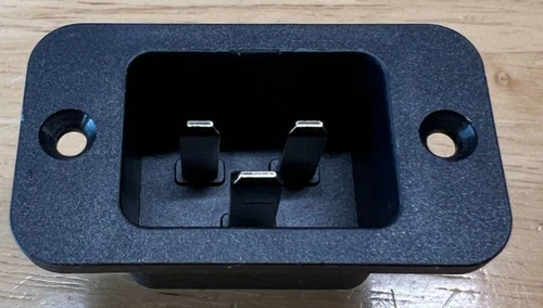 IeC C-20 AC SOCKET INLET Max 250VAC @ 20A