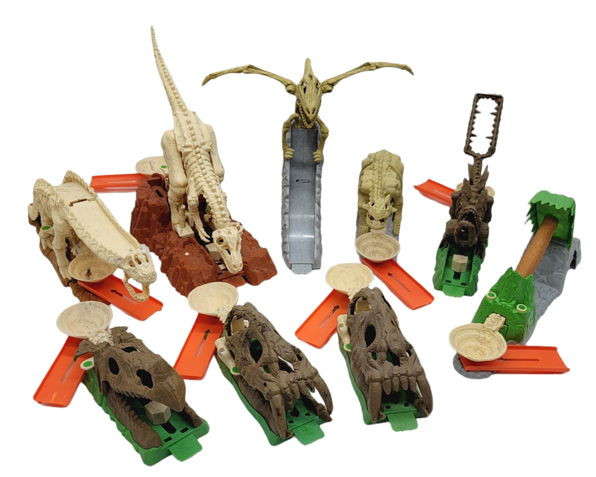 Hot wheels skeleton track discount