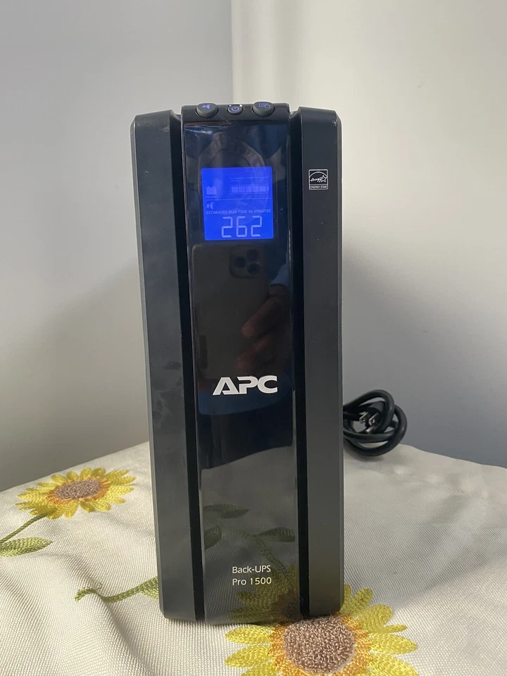 APC BR1500G Back-UPS Pro 1500 VA 10 outlets cut Power wire with OEM APC Battery - Image 3 of 4