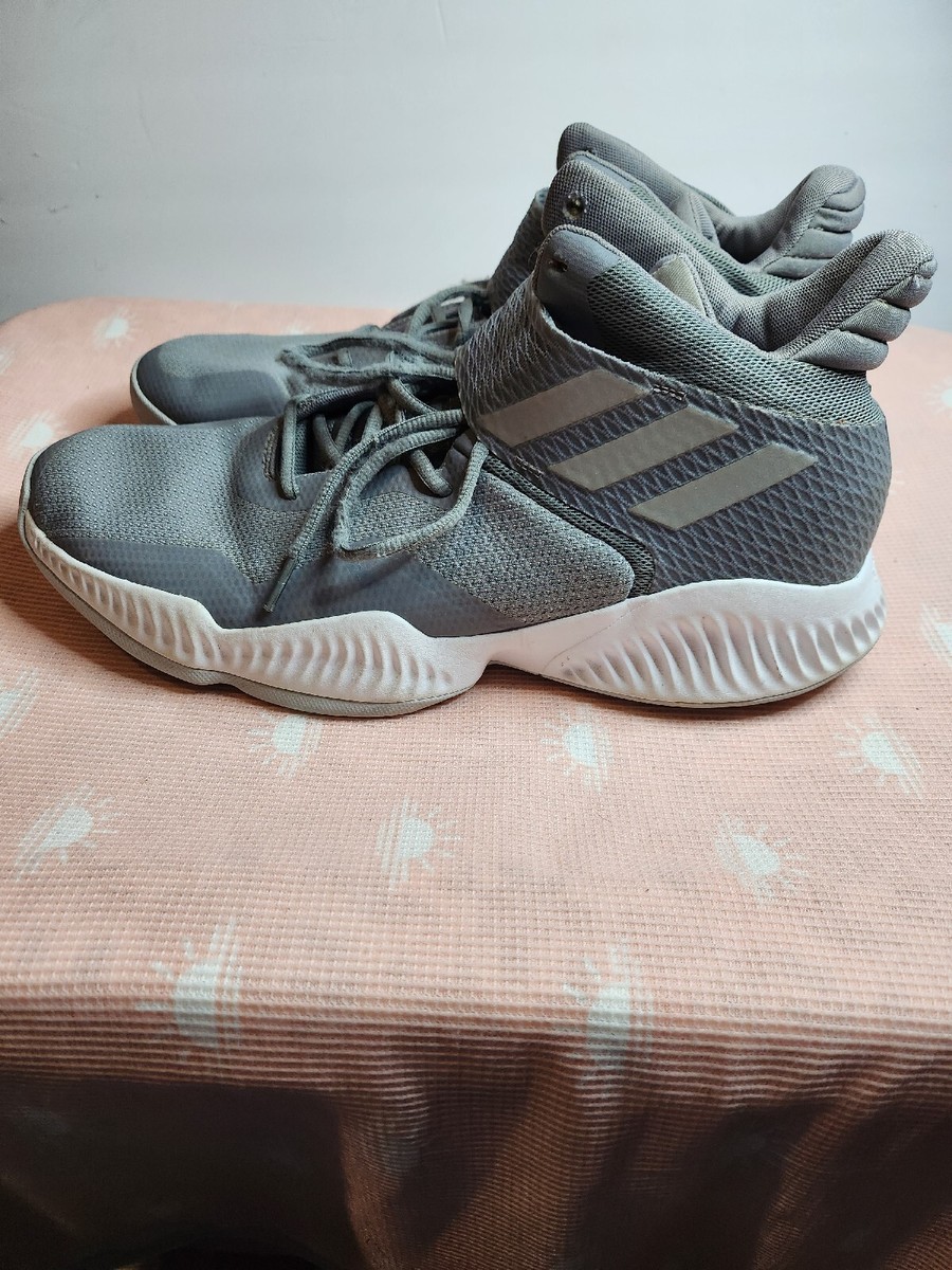Men's Adidas Explosive Bounce 2018 Size 13.5 Basketball Gray