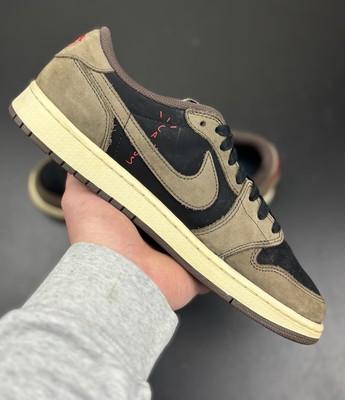 新品　AIR JORDAN 1 LOW OG TRAVIS SCOTT 23cm Travis Scott Air Jordan 1 Low OG SP Sneaker in Medium Olive/Black