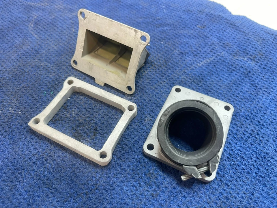 1996 1997 HONDA CR125R OEM CARB CARBURETOR JOINT INTAKE BOOT REED VALVE REEDS - Image 2 of 4