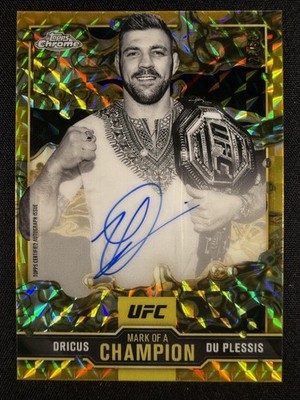 2025 Topps #MOC-DD Dricus Du Plessis Mark of a Champion Auto Gold Geometric /50