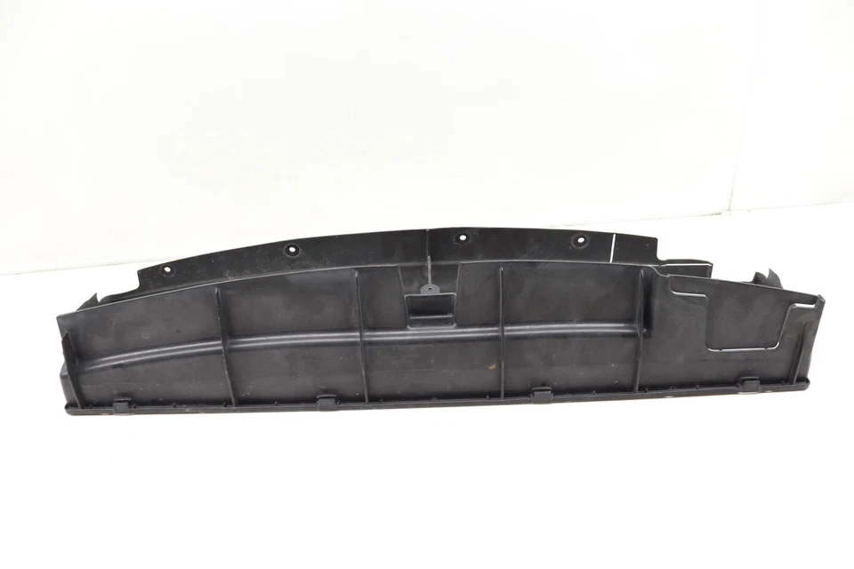 2015 BMW 740LD XDRIVE - Guia de ar do radiador / DUCT 7183854 - Imagem 3 de 4