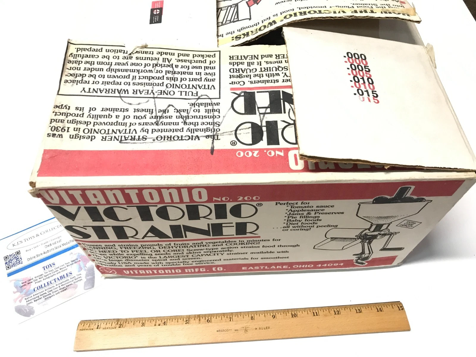 Victorio Vegetable & Fruit Strainer No. 200 Complete With Box & Instructions