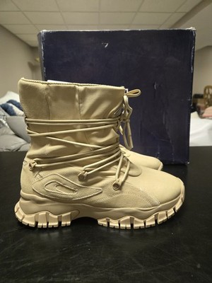 Size 9.5  Fila Ray Tracer Sneakerboot. Brand New In Box! FAST SHIPPING  