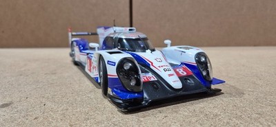 オートアート1/18トヨタTS040 HYBRID ル・マン24時間耐久2014 AUTOart 1/18 2014 Toyota TS040 HYBRID LE MANS 24 hrs #8 (Read Desc