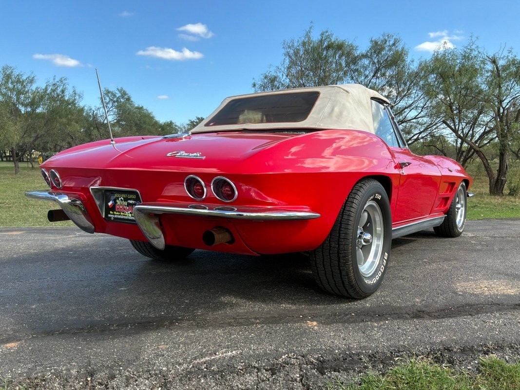 1963 Red Chevrolet Corvette   | C2 Corvette Photo 6