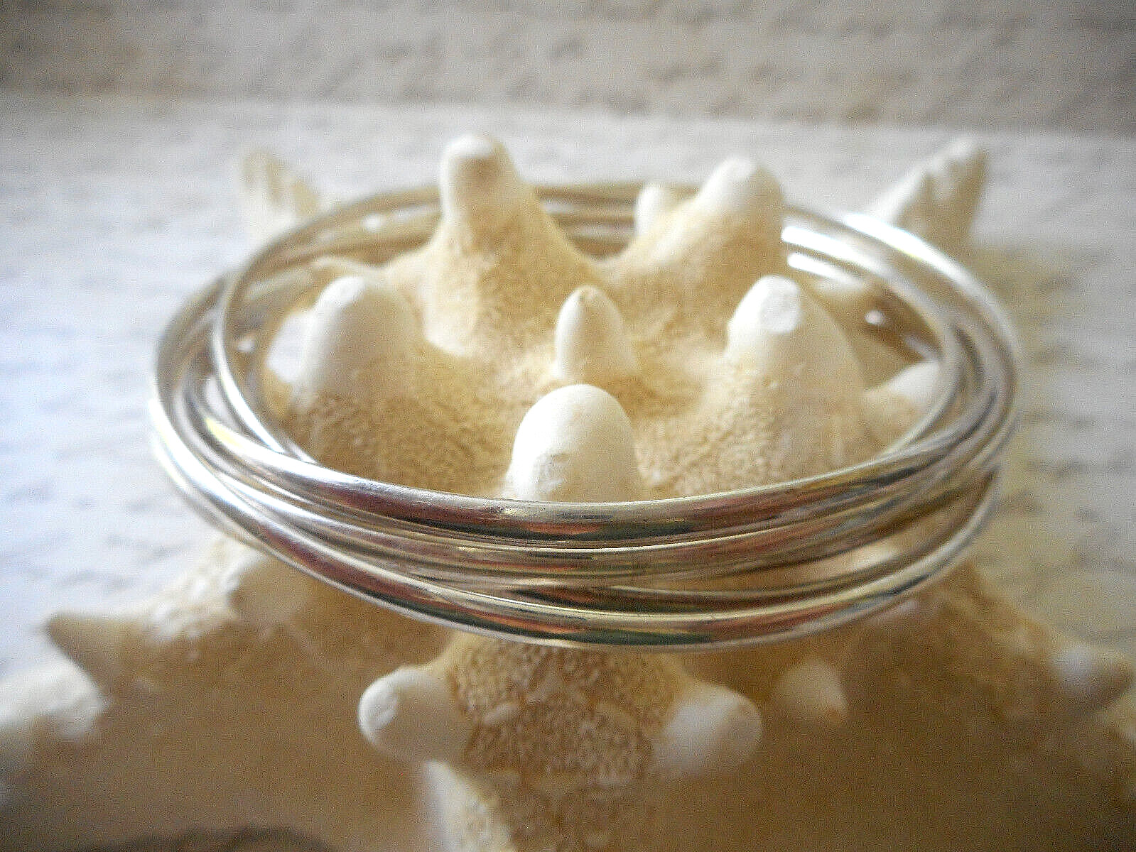 Single Sterling Silver Bangle Bracelet Composed o… - image 1