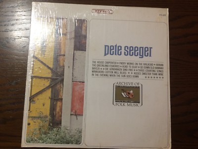 Pete Seeger ''Self-Titled'' ARCHIVE OF FOLK MUSIC LP #FS-201 vg+/vg+