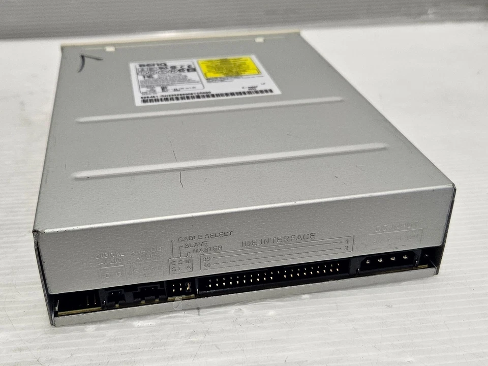 BENQ 652A, Vintage 52x SPEED ATAPI CD-ROM #1 - TESTED AND WORKING! - Image 3 of 3