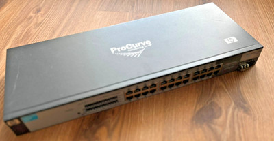 HP ProCurve Switch 1700-24 J9080A Auto MDIX mit gLine J4858C-C Gigabit SX LC