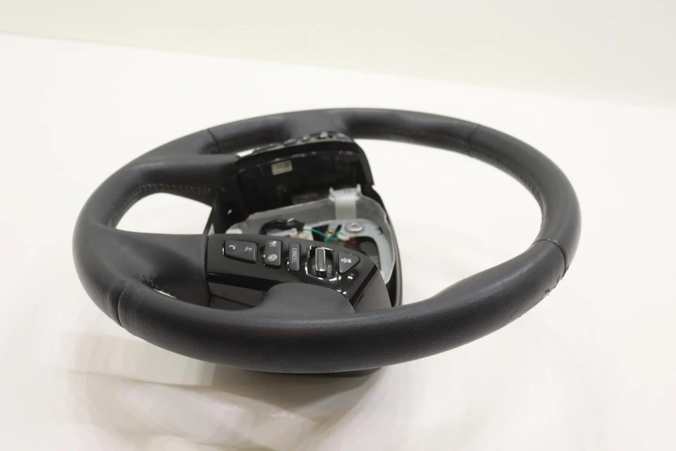 2021 - 2024 NISSAN ARMADA STEERING WHEEL W/ SWITCH BUTTON LEATHER OEM TRIM_X - Image 4 of 4