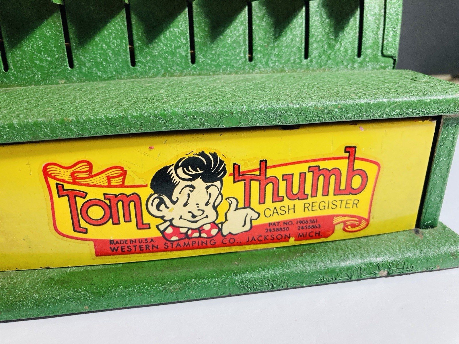 как выглядит VTG Metal Tom Thumb Cash Register Toy Green Western Stamping Co. 50 s Works фото