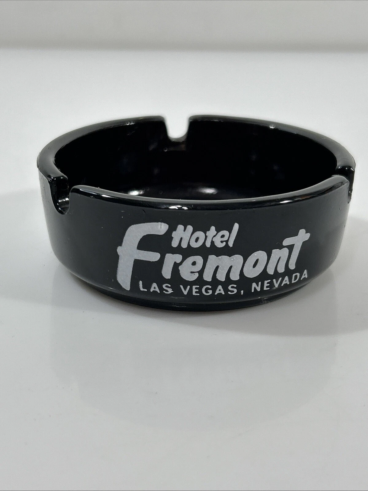 Vintage Hotel Fremont Las Vegas Black Glass Ash Try