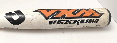 Batte DeMarini Vexxum Jeune - 30 Pouces / 20 Oz - Diamètre 2 5/8 - Occasion à Regommer