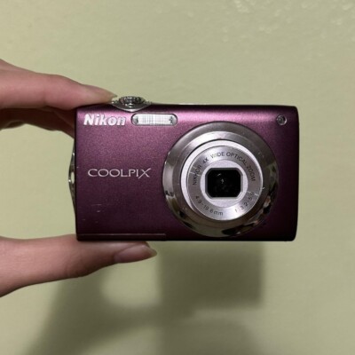 Nikon COOLPIX .S3000パープル デジタルカメラ Nikon Coolpix S3000 12.0mp Digital Camera Plum (optical Zoom Lens