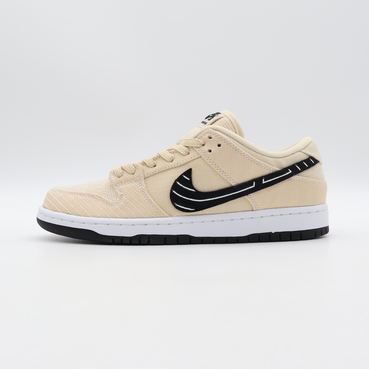 FD2627-200 Albino & Preto Nike SB Dunk Low Pro Pearl White Fossil 