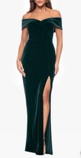 Xscape Formal Gown Women 14 Green Velvet Off the Shoulder Ruching Luxe Old Money