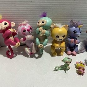 Lot Fingerlings Monkeys, Unicorn, Pandas & More &ndash; WowWee Interactive