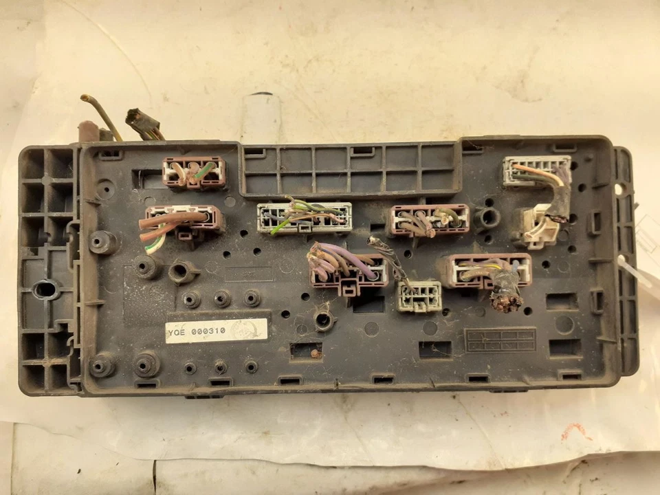 Motor de caja de fusibles compatible con 03-04 Land Rover 2055453 Foto 2 de 4