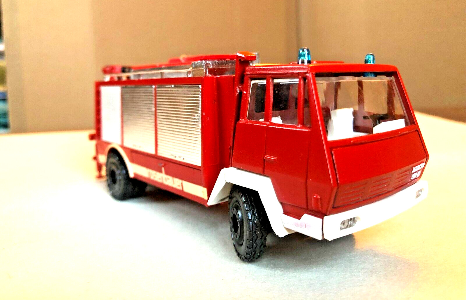 Conrad 1/50 camion pompier Steyr 1491 miniature en métal pour collectionneur Gescha NZG