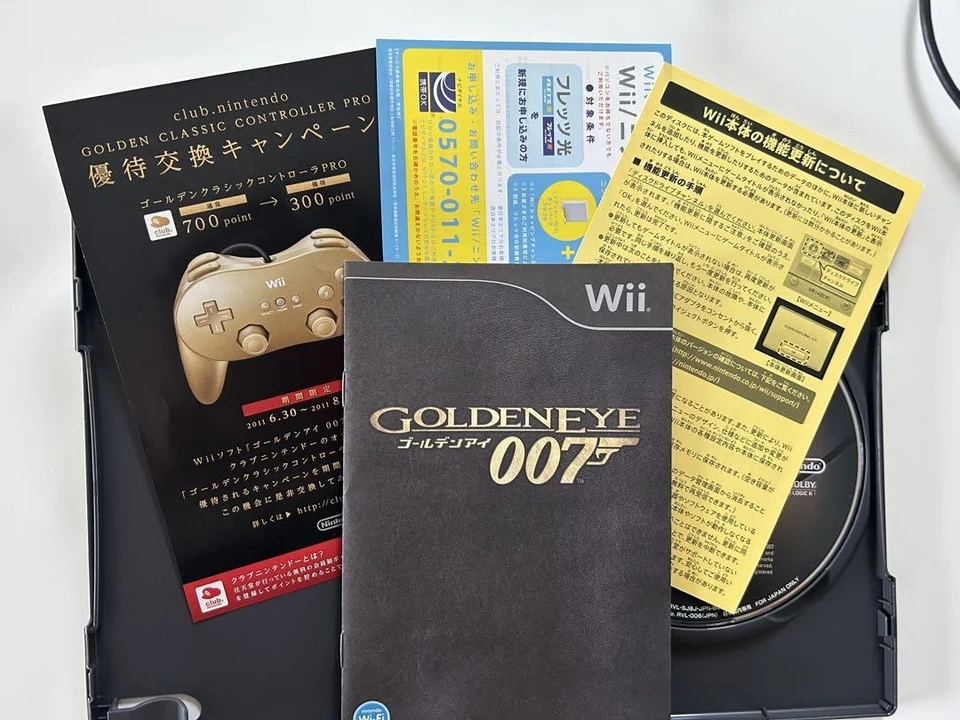 Wii GoldenEye 007 Classic Controller Pro Set with Instructions - Tested/Working - Image 3 of 4