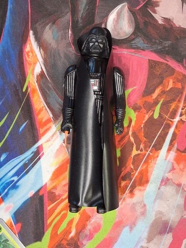 Vintage 1977 Star Wars Darth Vader  Action Figure by Kenner - Complete - Taiwan