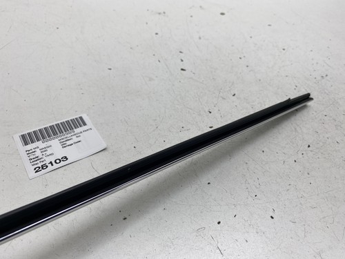 ⭕14-24 Maserati Ghibli Front Passenger Side Door Window Outer Belt Molding Right - Picture 12 of 17