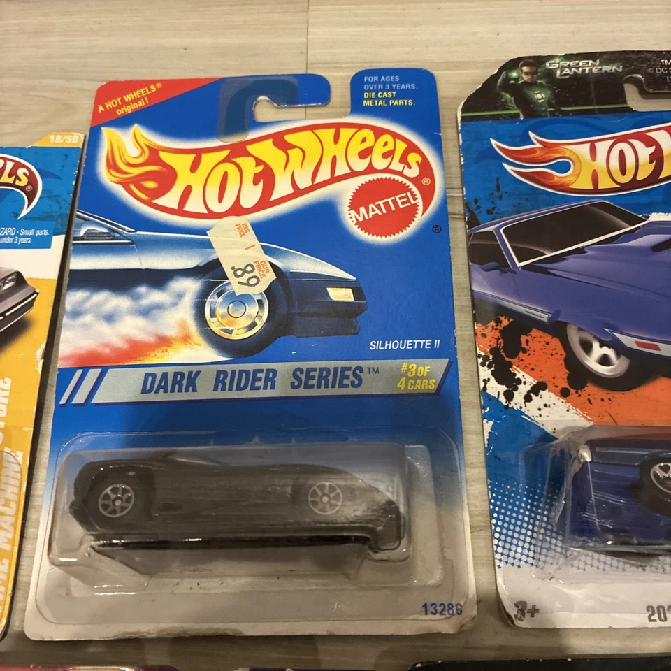 Hot Wheels 6 Lot Back To The Future Delorean Coronet, Chevy Nova Turino Dark - Image 3 of 4