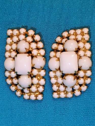 Vtg Statement Hattie Carnegie Clip On Earrings Rhinestones Milk Glass  Gold Tone