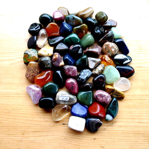 60 bunte Trommelsteine , 650 Gramm , Größe L