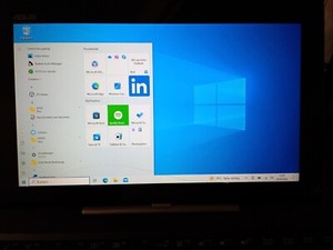 Asus Transformer Book T100TAF, 32GB/2GB, Windows 10. Display Schaden.