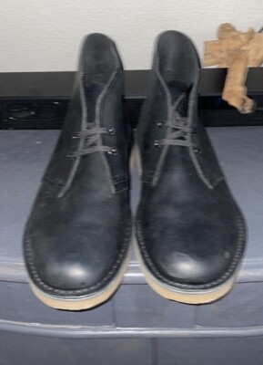 BNWOT Clark s Chukka Black Leather Desert Boots