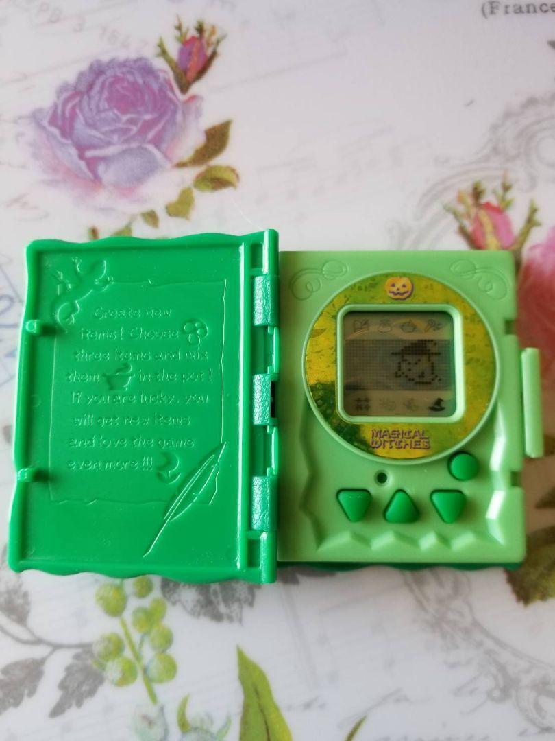 Magical Witches Red Green 2 Set Bandai Pet Game Vintage Magical Witches Red Green 2 Set Bandai Pet Game Vintage