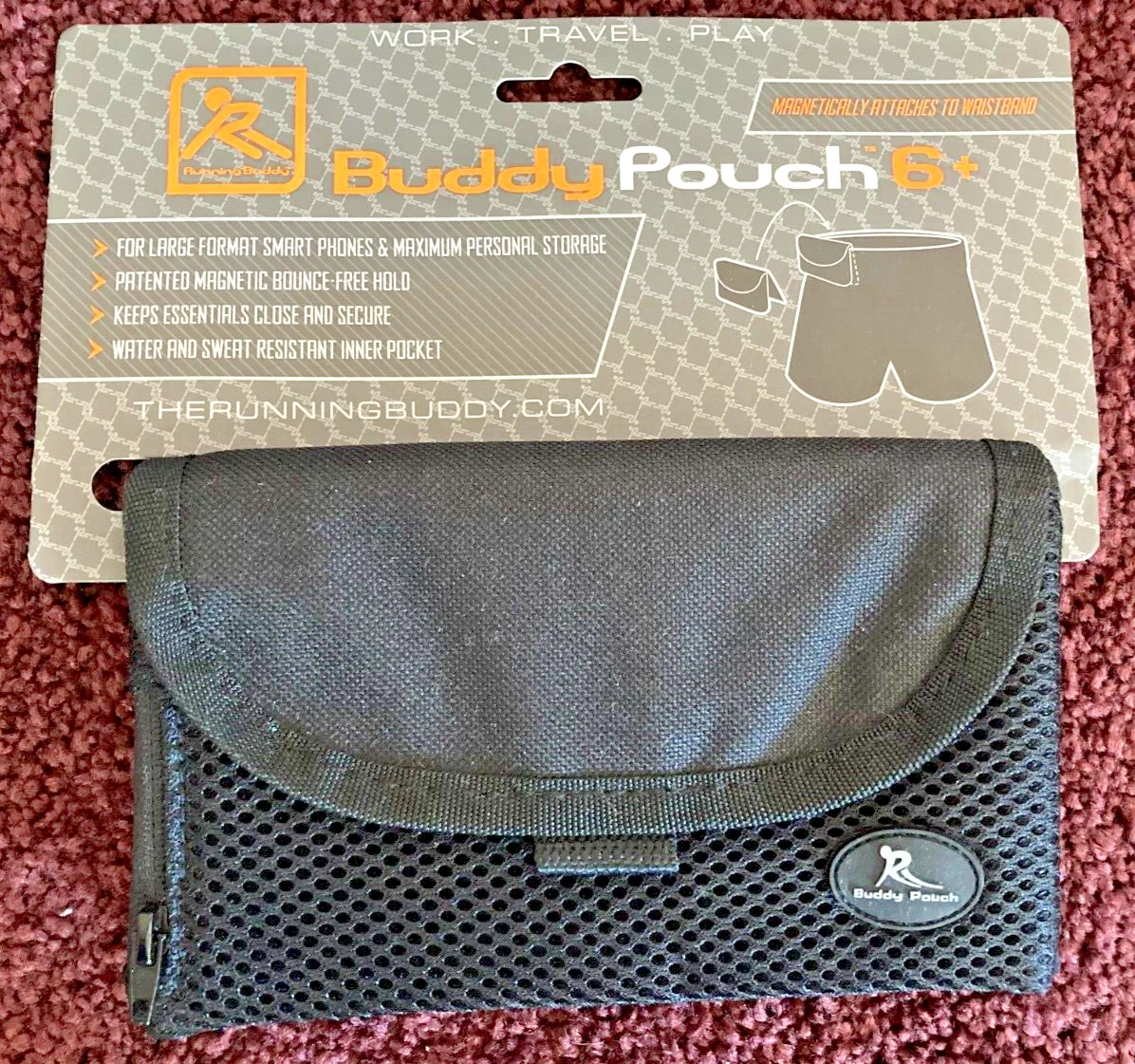 Running Buddy XL Pouch, Water-Resistant, Magnetically Attaches-BLACK