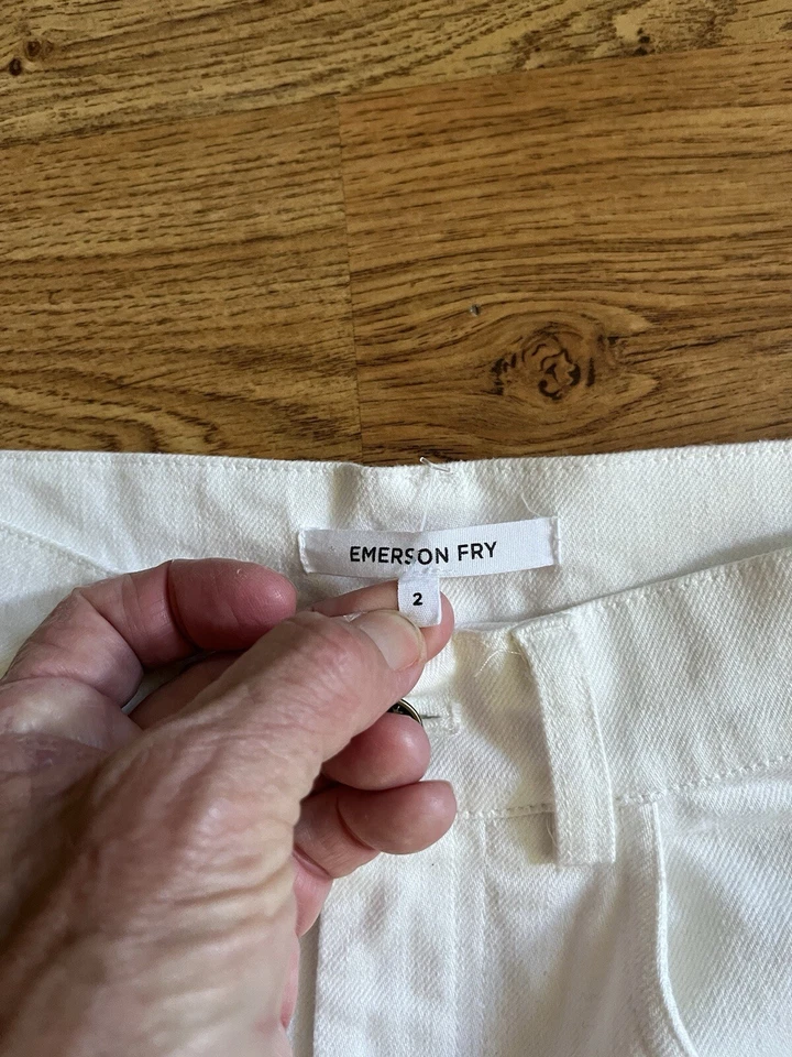 Pantalones de mezclilla EMERSON FRY blancos brillantes tiro alto pierna recta talla 2 Foto 3 de 4