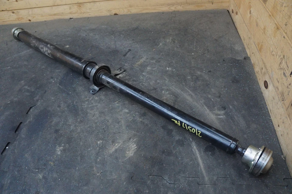 Conjunto de eje de transmisión de hélice delantero 420521101 OEM 4,2 L V8 Audi R8 2008-15 Foto 2 de 4