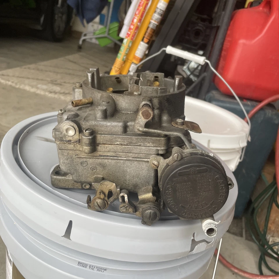 Оригинальный карбюратор 1966 Pontiac Bonneville с двигателем 389 - Изображение 4 из 4