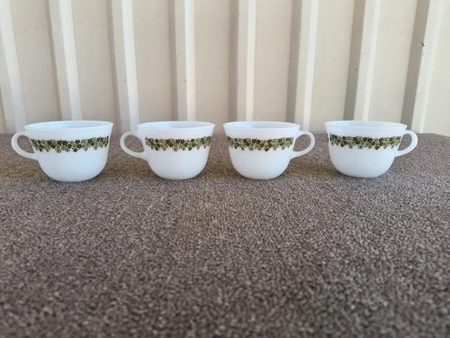 Set of 4  Vintage Pyrex Crazy Daisy Spring Blossom Coffee Cups Milk Glass