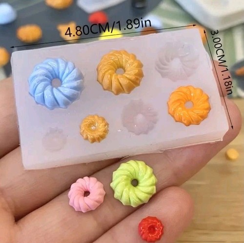 Miniatur Silikonformen für Brot Brezel Eistüte Plätzchen Schokolade 8 Stück - Bild 1 von 9