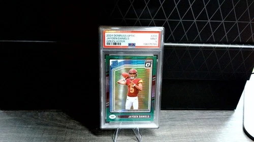 2024 Panini Donruss Optic - Rated Rookie Jayden Daniels #248 Green Hyper PSA 9
