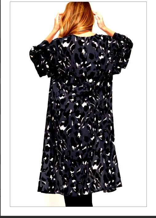 Cárdigan plumero negro/gris estampado de leopardo tejido encubrimiento estilo kimono Foto 2 de 2