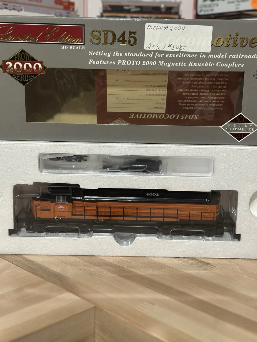 PROTO 2000 Plastic HO Diesel Locomotive Model Railroad Locomotives