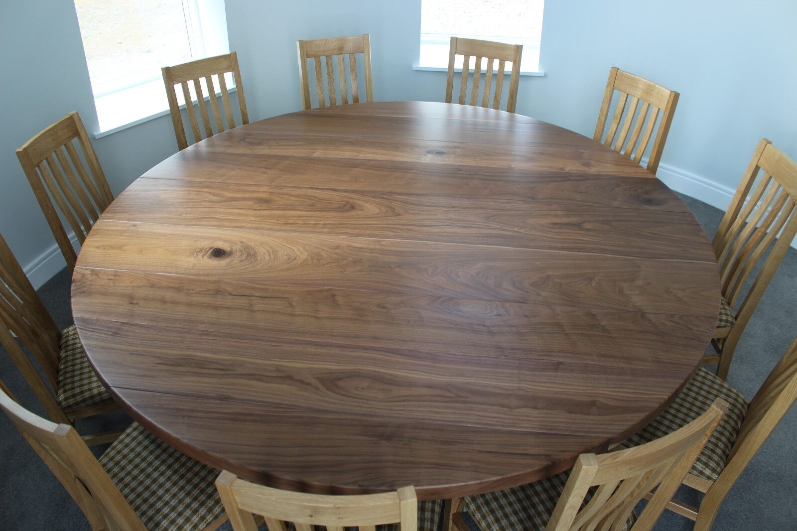 120cm Round Dining Table: How Many Seats Fit Just Right? – Meubilair