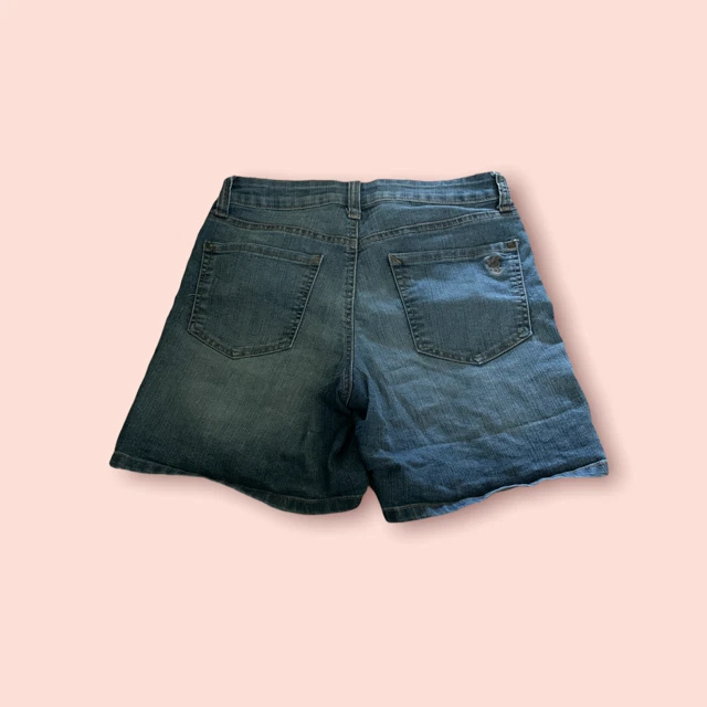 Jessica Simpson jean shorts Size 28 pre-owned - Image 2 of 3