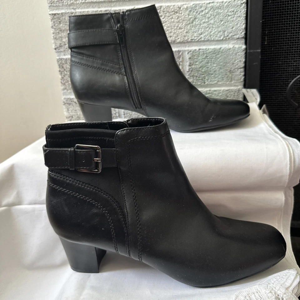 Botines de tacón ancho para mujer talla 8 Medio Oriente 5to imitación cuero negro con hebilla Foto 2 de 4