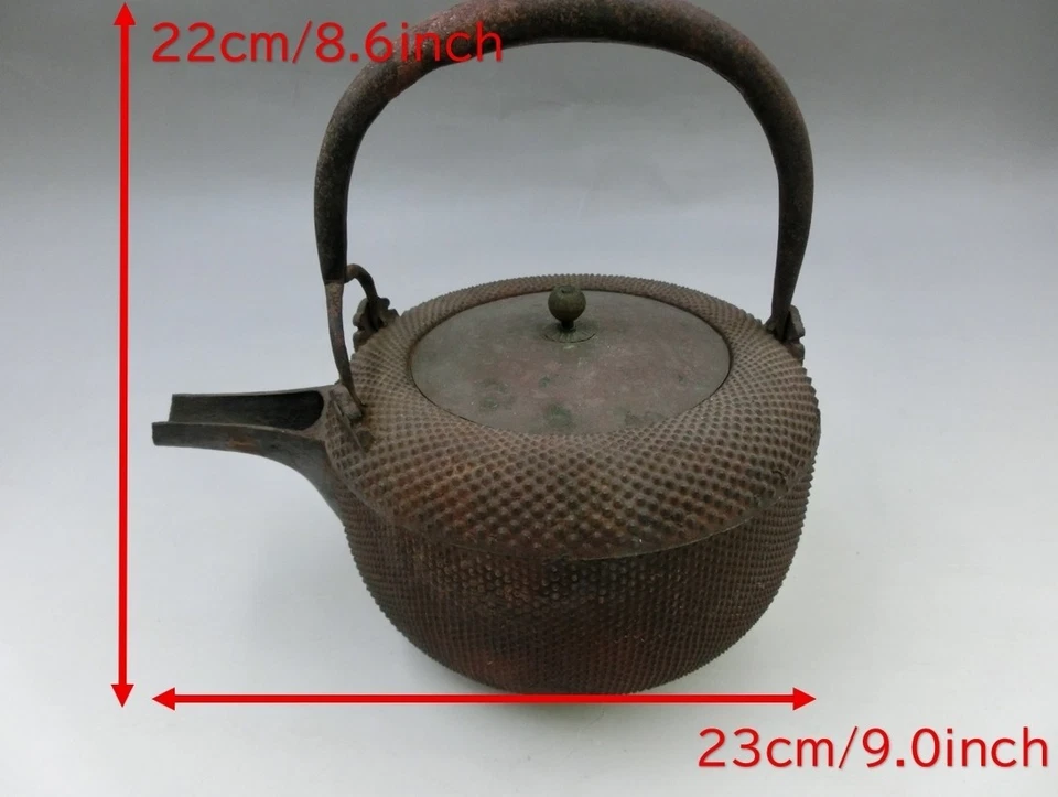 Antiguo Hervidor de Sake de Hierro Choshi Japonés Siglo XIX - Juego de 2 Ollas con Tapa de Bronce Foto 2 de 4