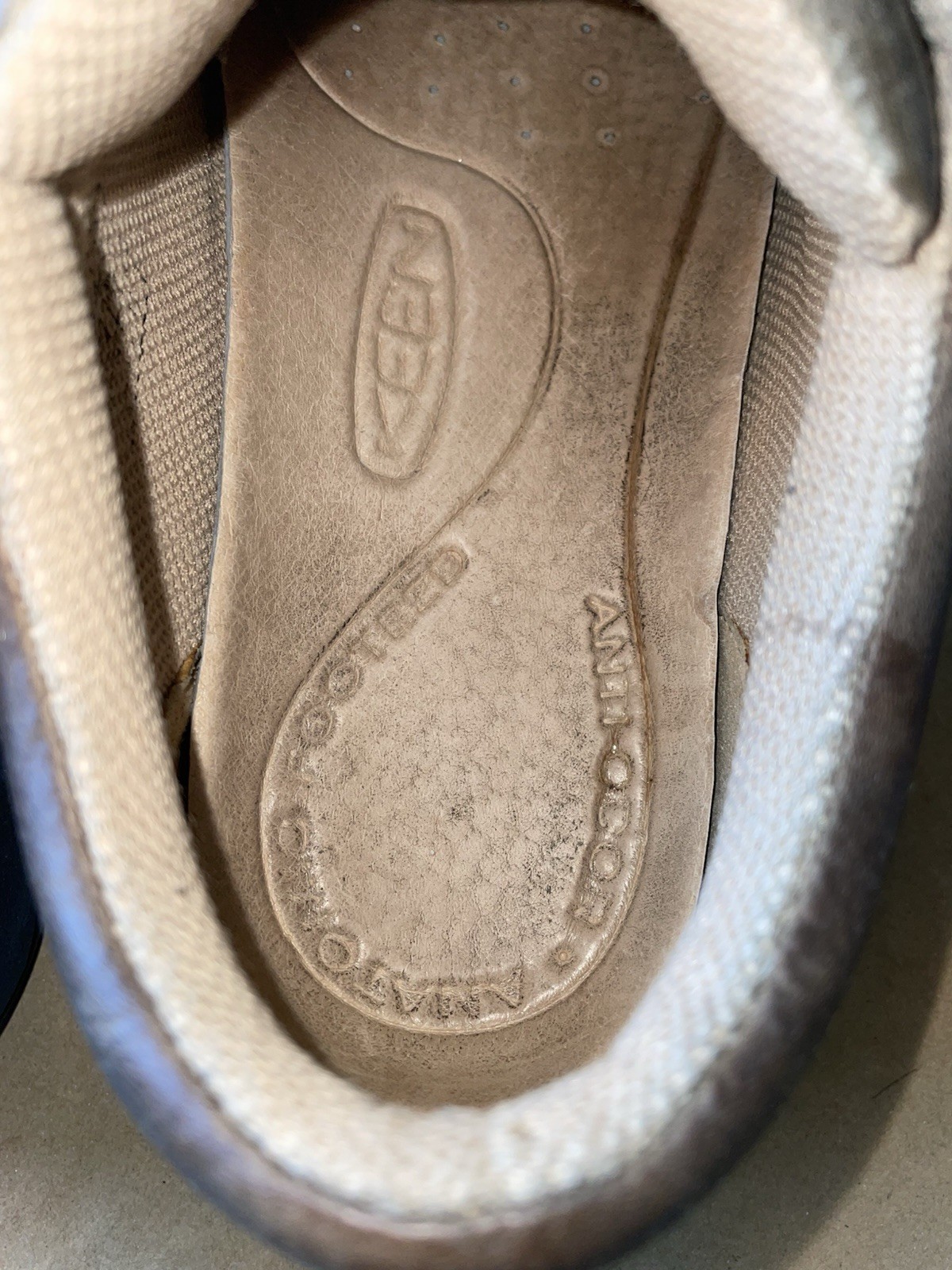 Scarpe da ginnastica Keen da uomo taglia 9 Austin marrone cioccolato stringate