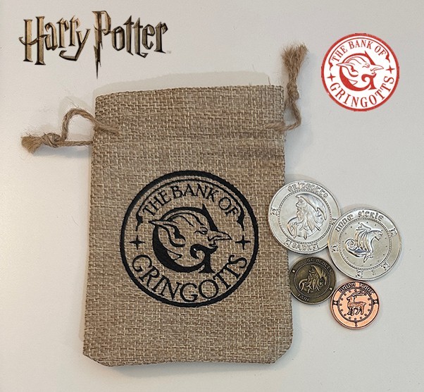 Harry Potter Movie Coinsの「Gringotts」 Harry Potter Gringotts Sickle & Knut Coin Set, Wizarding World